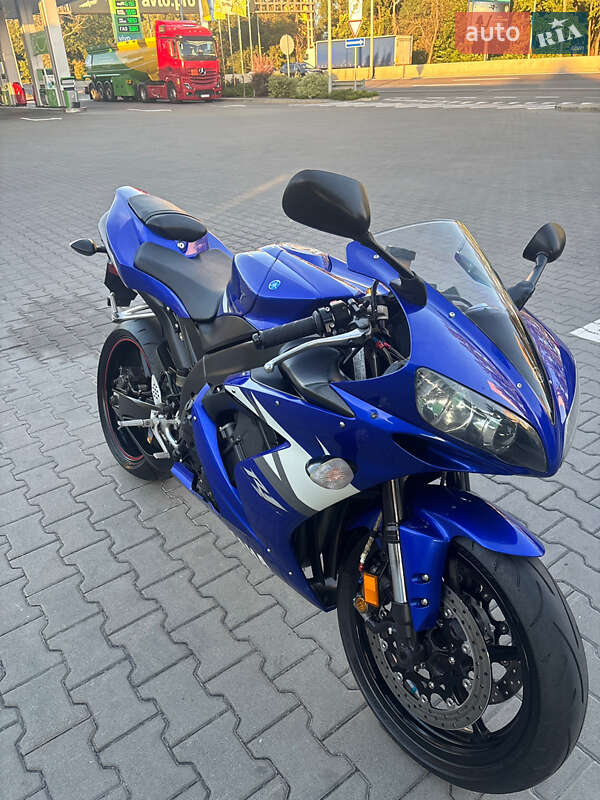 Спортбайк Yamaha YZF R1 2004 в Киеве фото 2 Спортбайк Yamaha YZF R1 2004 в Киеве