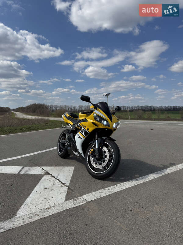 Спортбайк Yamaha YZF R1 2005 в Богодухіву