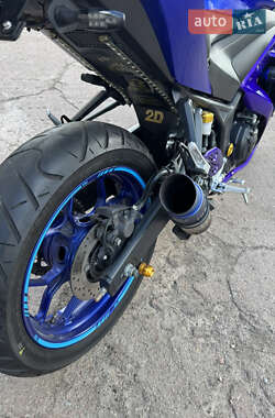 Мотоцикл Без обтекателей (Naked bike) Yamaha YZF-R25 2017 в 