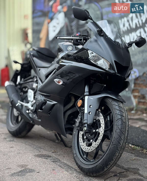 Спортбайк Yamaha YZF-R25 2021 в Киеве