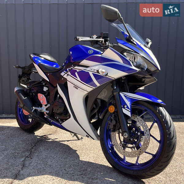 Спортбайк Yamaha YZF-R3 2015 в 