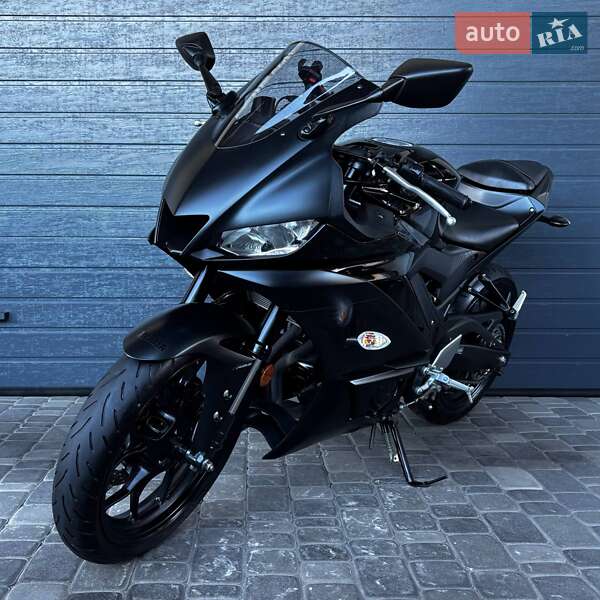 Мотоцикл Без обтекателей (Naked bike) Yamaha YZF-R3 2021 в Белой Церкви фото 3 Мотоцикл Без обтекателей (Naked bike) Yamaha YZF-R3 2021 в Белой Церкви