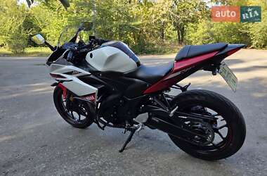 Спортбайк Yamaha YZF-R3 2016 в 