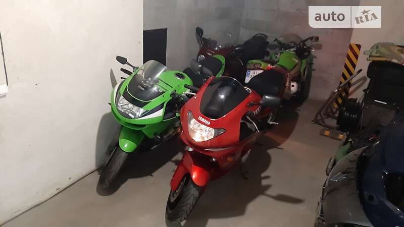 Спортбайк Yamaha YZF R6 2000 в Києві