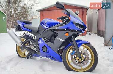 Спортбайк Yamaha YZF R6 2003 в Львове