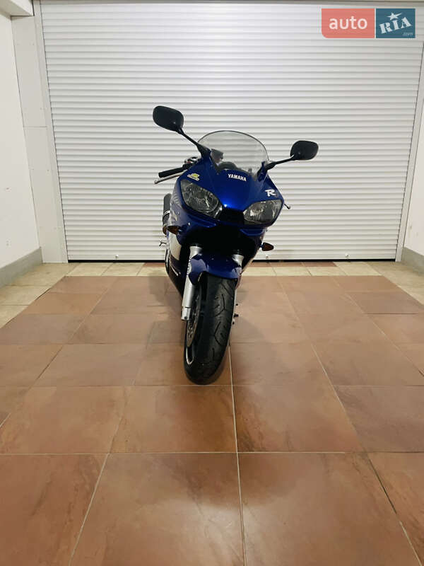Спортбайк Yamaha YZF R6 2001 в Киеве