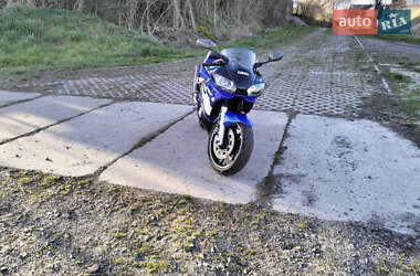 Спортбайк Yamaha YZF R6 2002 в 