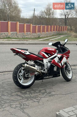 Спортбайк Yamaha YZF R6 2002 в 