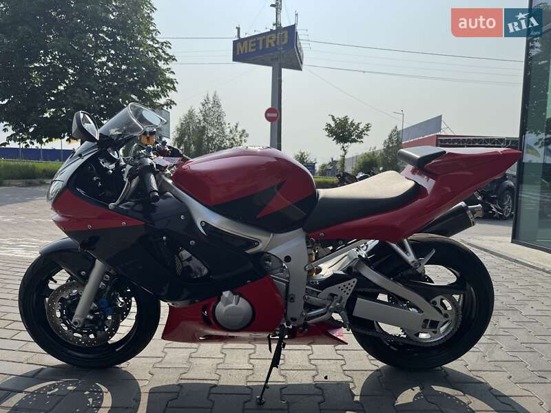Спортбайк Yamaha YZF R6 2001 в Рівному