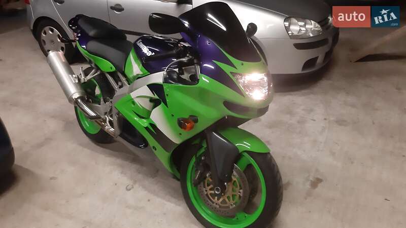 Спортбайк Yamaha YZF R6 2000 в Києві