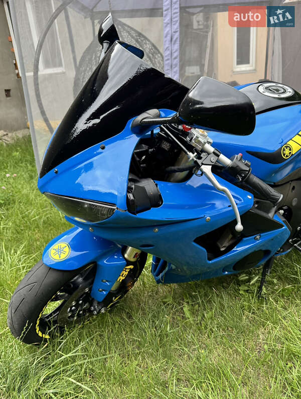 Спортбайк Yamaha YZF R6 2004 в Дніпрі