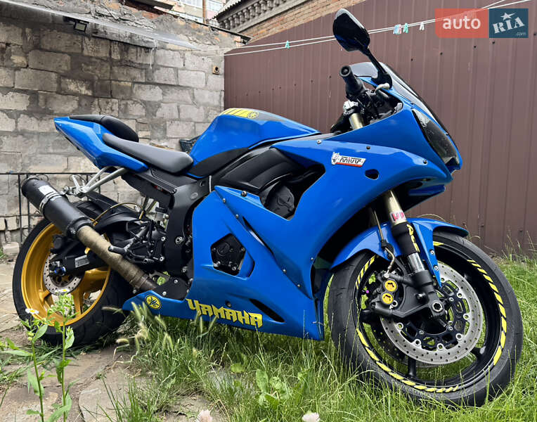 Спортбайк Yamaha YZF R6 2004 в Дніпрі
