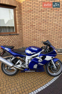 Спортбайк Yamaha YZF R6 1999 в Луцке