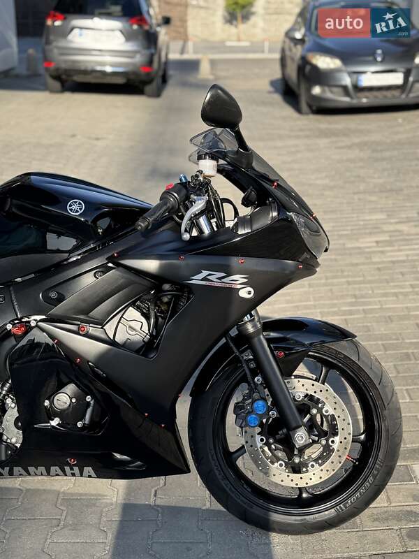 Спортбайк Yamaha YZF R6 2005 в Ровно