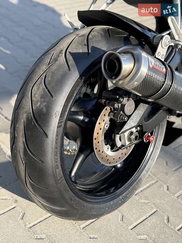 Спортбайк Yamaha YZF R6 2005 в Ровно