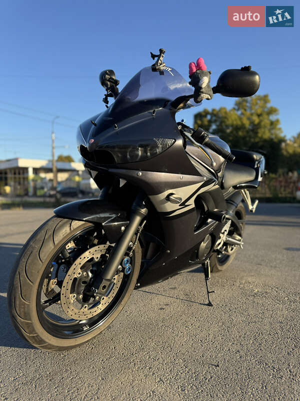 Yamaha YZF R6 2004