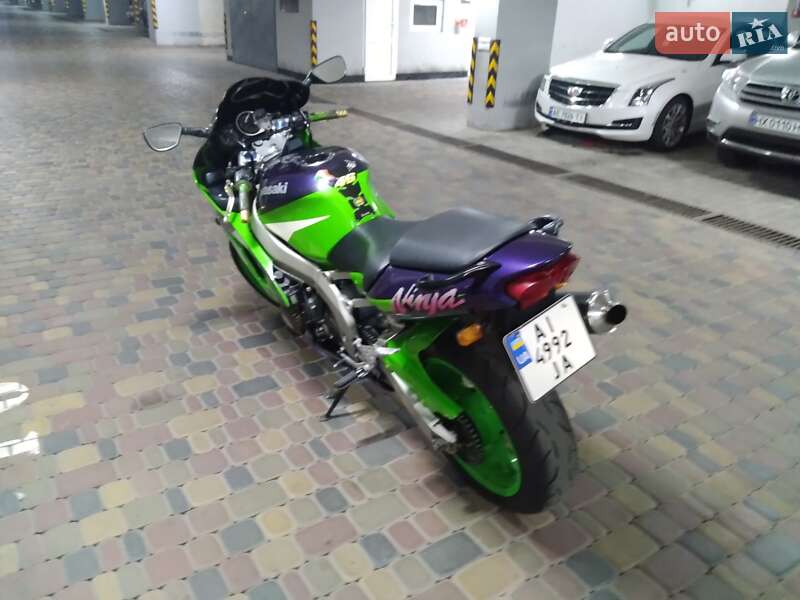 Спортбайк Yamaha YZF R6 2000 в Києві