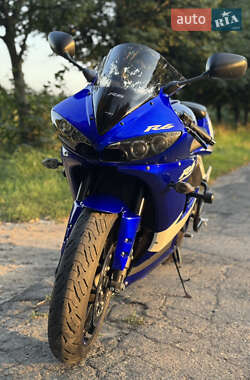 Спортбайк Yamaha YZF R6 2005 в 