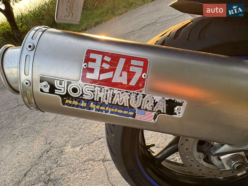 Спортбайк Yamaha YZF R6 2005 в Ровно