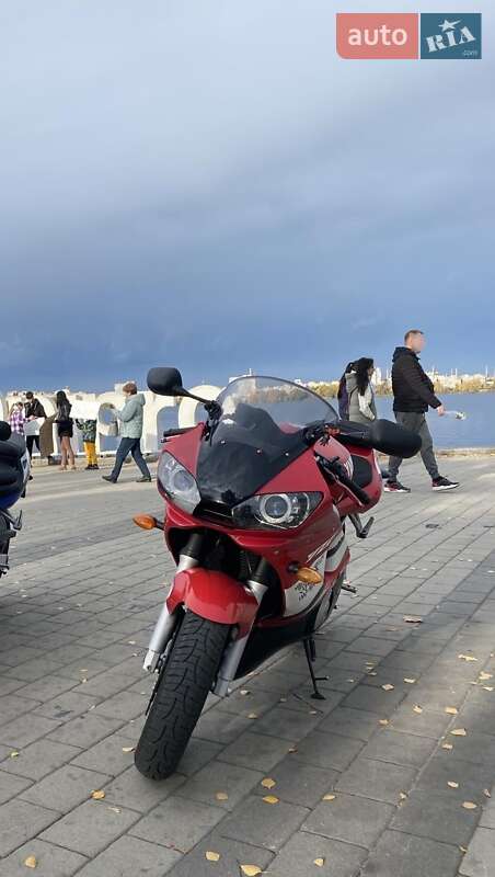 Спортбайк Yamaha YZF R6 2001 в Дніпрі фото 5 Спортбайк Yamaha YZF R6 2001 в Дніпрі
