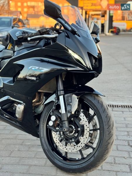 Yamaha YZF-R7 2024