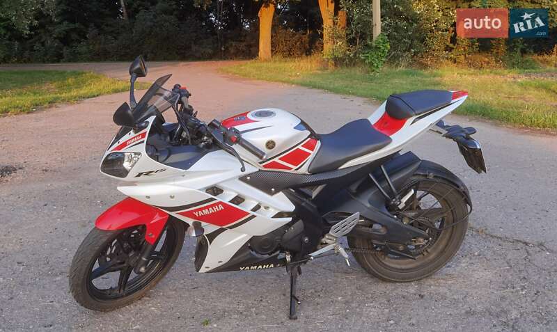 Спортбайк Yamaha YZF-R 2013 в Полтаві фото 10 Спортбайк Yamaha YZF-R 2013 в Полтаві