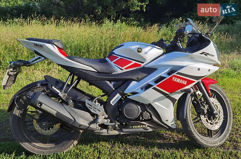 Спортбайк Yamaha YZF-R 2013 в Полтаві фото Спортбайк Yamaha YZF-R 2013 в Полтаві