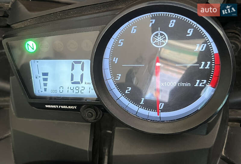 Спортбайк Yamaha YZF-R 2013 в Полтаві фото 5 Спортбайк Yamaha YZF-R 2013 в Полтаві