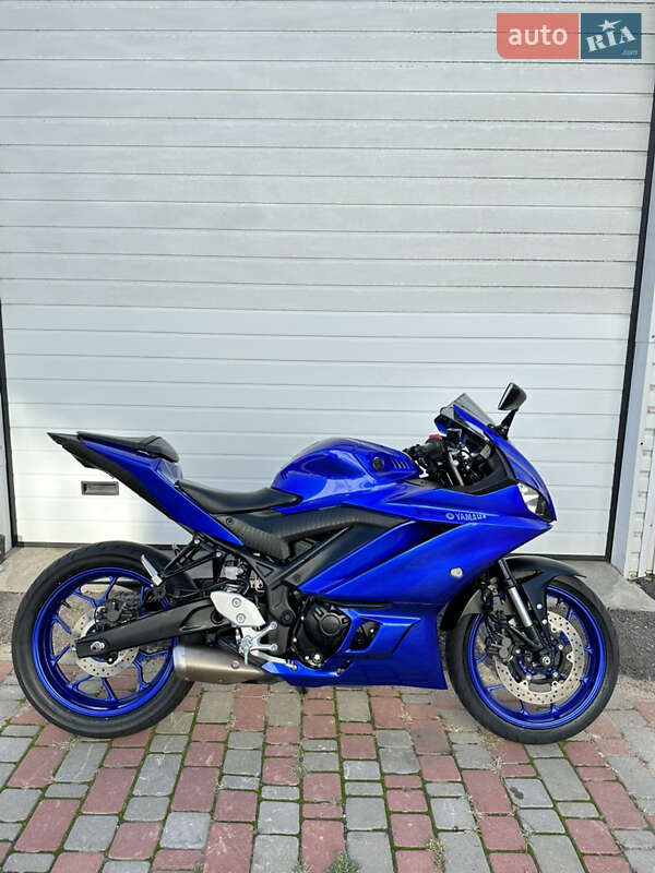Спортбайк Yamaha YZF 2021 в Одессе
