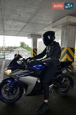 Спортбайк Yamaha YZF 2017 в Харкові