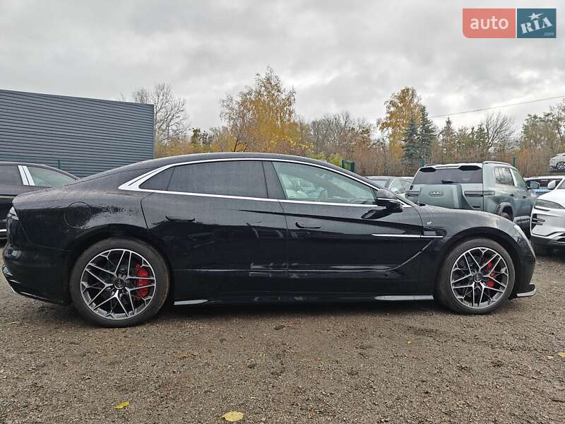 Седан YangWang U7 2025 в Києві