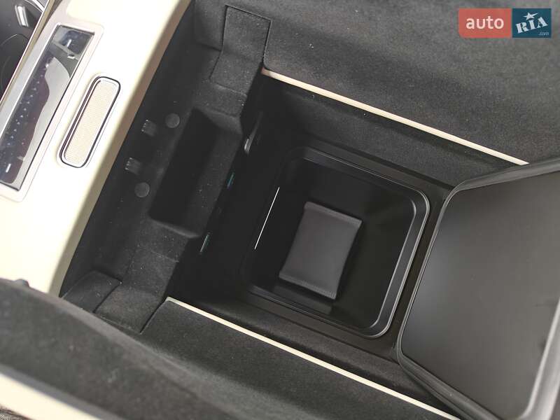 Седан YangWang U7 2025 в Києві