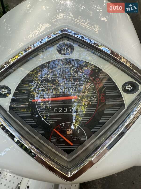 Скутер YiBen YB 125T-12 2014 в Великой Михайловке фото 3 Скутер YiBen YB 125T-12 2014 в Великой Михайловке