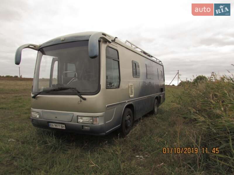 Дом на колесах Youyi ZGT 6730 2006 в Кропивницком