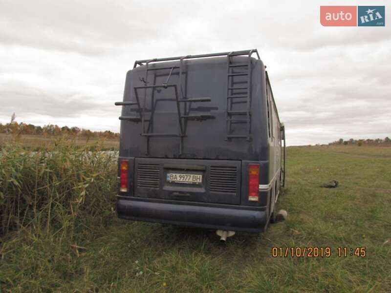 Дом на колесах Youyi ZGT 6730 2006 в Кропивницком