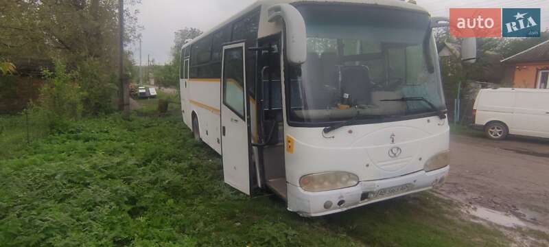 Туристический / Междугородний автобус Youyi ZGT 6831 2007 в Жмеринке