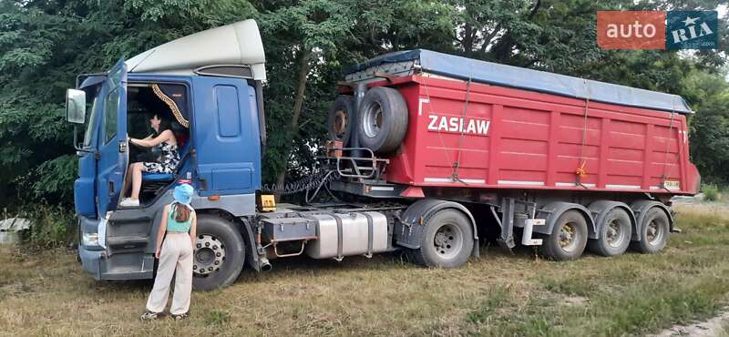 Самоскид напівпричіп Zaslaw D 653 2010 в Ладижині
