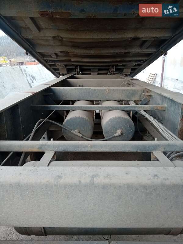 Самоскид напівпричіп Zaslaw D 653 2006 в Вінниці