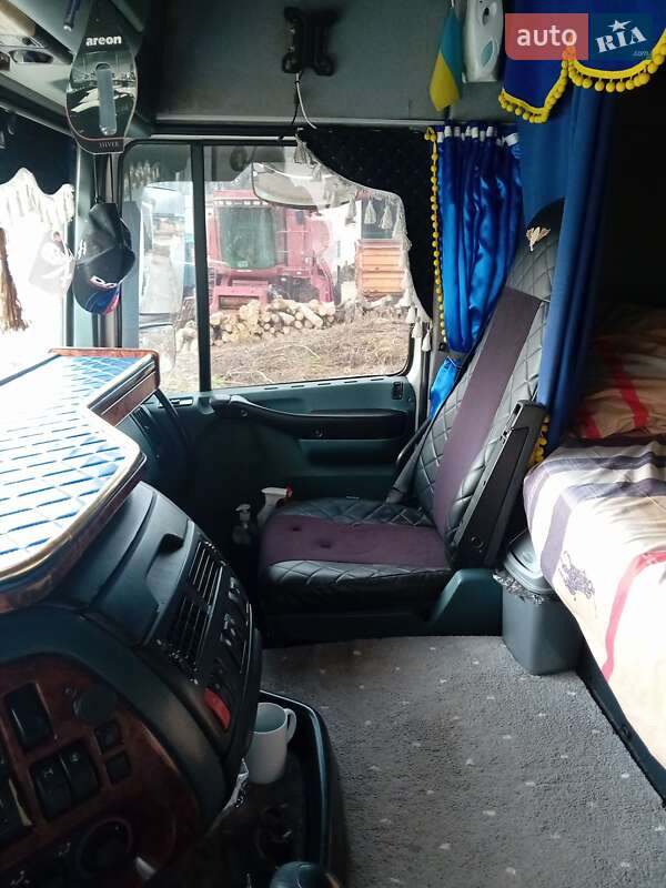 Самоскид напівпричіп Zaslaw D 653 2006 в Вінниці