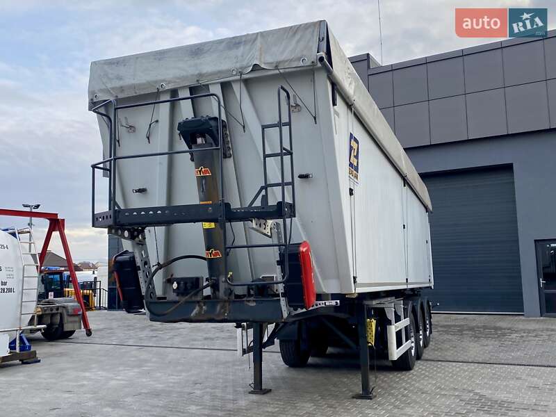 Самоскид напівпричіп Zaslaw D 653 2014 в Рівному