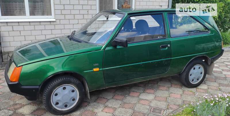 Хэтчбек ЗАЗ 1102 Таврия-Нова 2001 в Царичанке