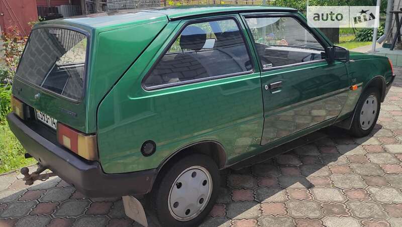 Хэтчбек ЗАЗ 1102 Таврия-Нова 2001 в Царичанке
