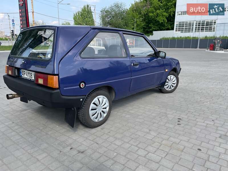 Хэтчбек ЗАЗ 1102 Таврия-Нова 2002 в Запорожье