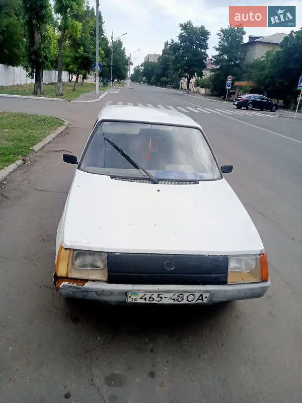 ЗАЗ 1102 Таврія-Нова