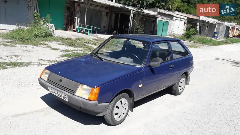 ЗАЗ 1102 Таврія-Нова