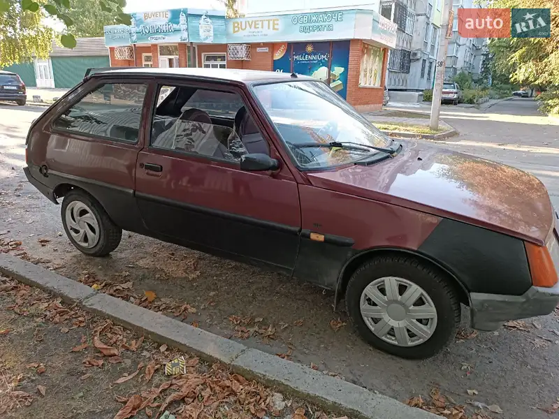 ЗАЗ 1102 Таврія-Нова 2000