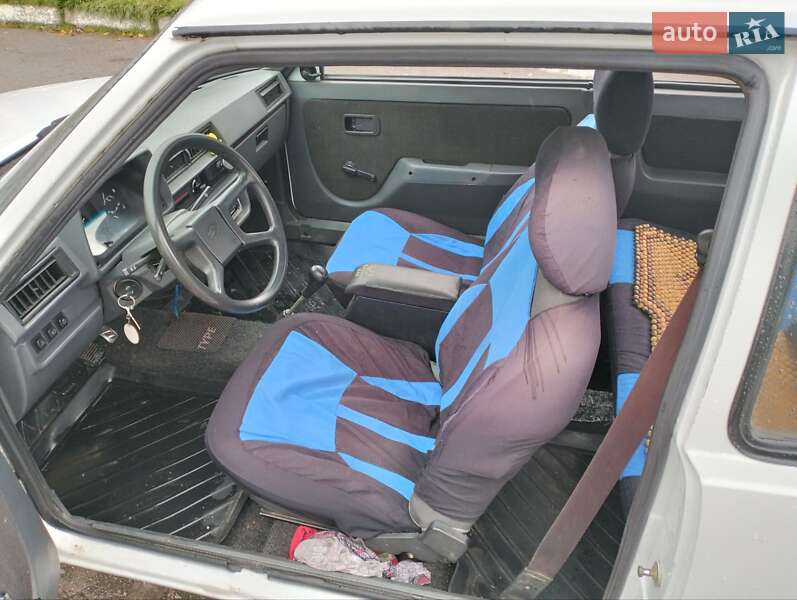Хэтчбек ЗАЗ 1102 Таврия-Нова 2003 в Белой Церкви