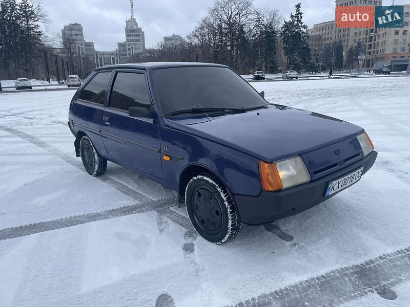 Хэтчбек ЗАЗ 1102 Таврия-Нова 2003 в Харькове