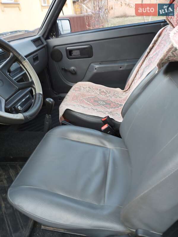 Хэтчбек ЗАЗ 1102 Таврия-Нова 2006 в Гадяче фото 10 Хэтчбек ЗАЗ 1102 Таврия-Нова 2006 в Гадяче