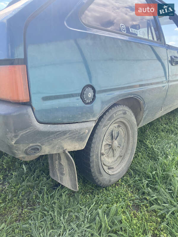 Хэтчбек ЗАЗ 1102 Таврия-Нова 1998 в Горе